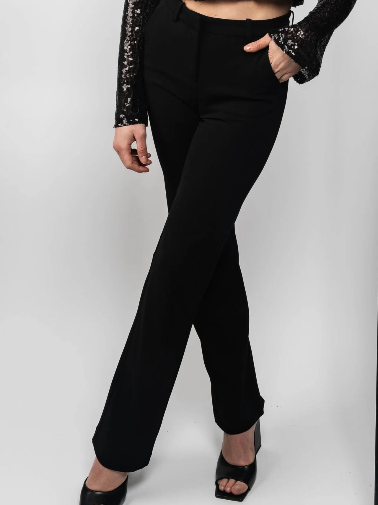 VMZAMIRA Pants - Black
